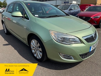 Used Vauxhall Astra 2011 for sale - 79254706: Photo