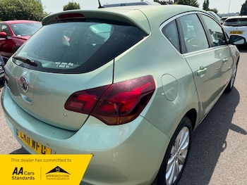 Used Vauxhall Astra 2011 for sale - 79254706: Photo