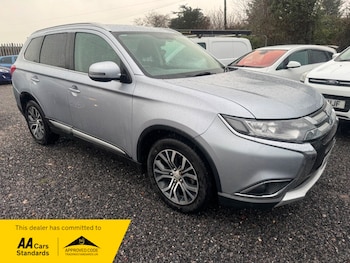 Used Mitsubishi Outlander 2018 for sale - 77201025: Photo