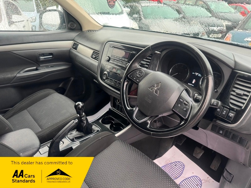 Used Mitsubishi Outlander 2018 for sale - 77201025: Photo 5