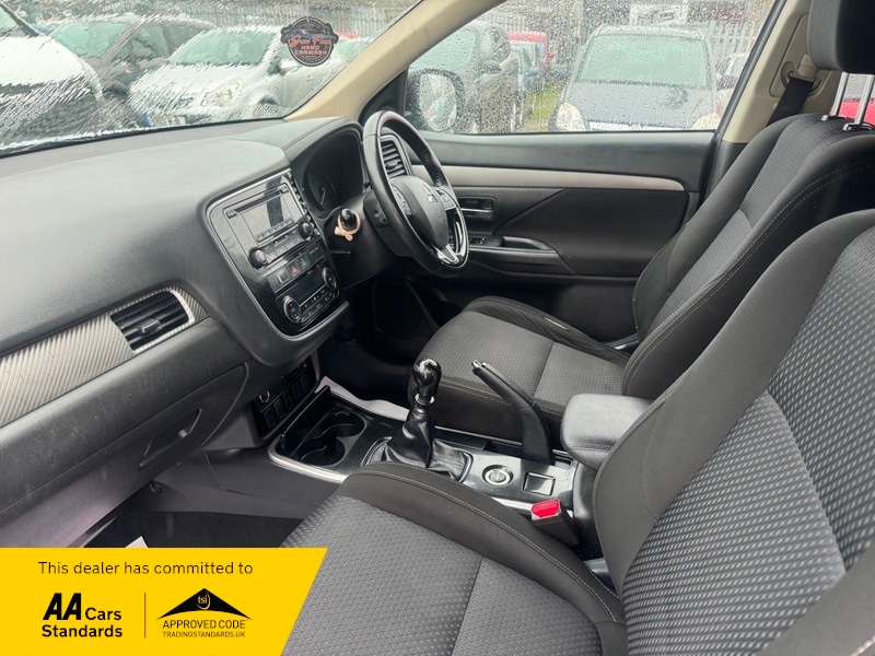 Used Mitsubishi Outlander 2018 for sale - 77201025: Photo 7