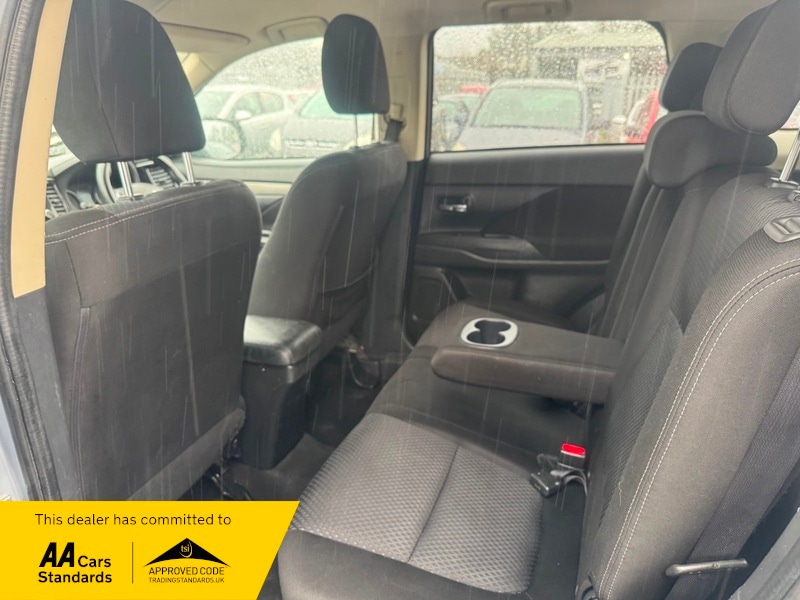 Used Mitsubishi Outlander 2018 for sale - 77201025: Photo 8