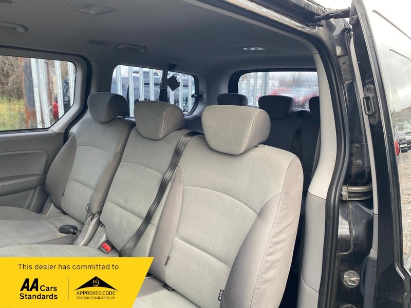 Used Hyundai i800 2011 for sale - 77201023: Photo 5