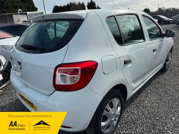 Used Dacia Sandero 2013 for sale - 77535650: Photo