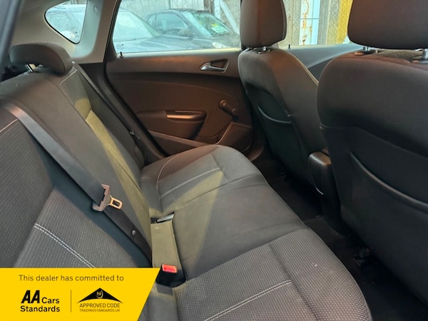 Used Vauxhall Astra 2012 for sale - 73702335: Photo 6