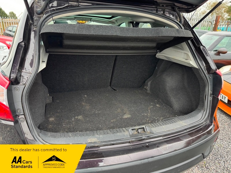 Used Nissan Qashqai 2011 for sale - 77880753: Photo 10