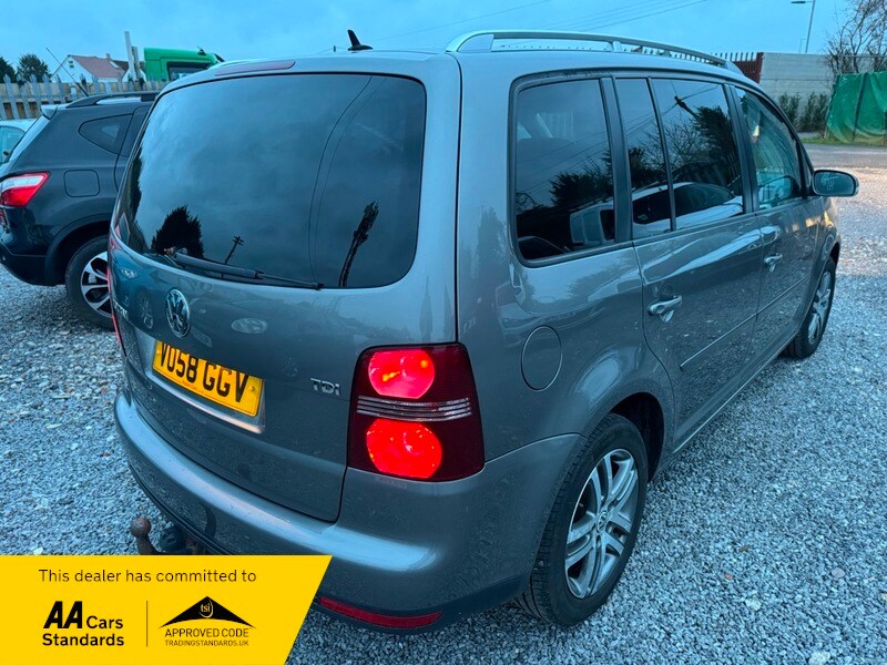 Used Volkswagen Touran 2008 for sale - 77342377: Photo 3
