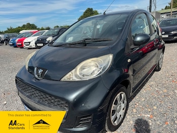 Used Peugeot 107 2010 for sale - 79047158: Photo
