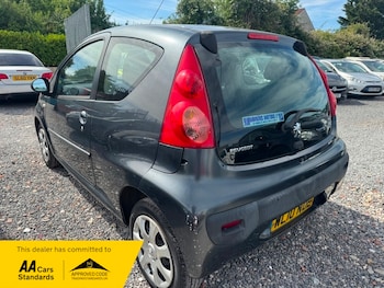 Used Peugeot 107 2010 for sale - 79047158: Photo