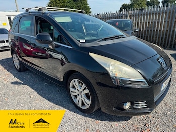 Used Peugeot 5008 2011 for sale - 79155978: Photo