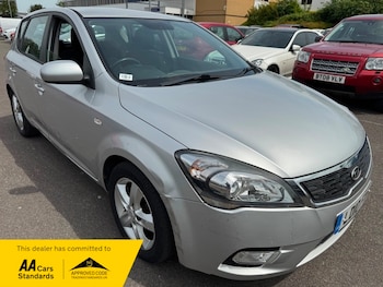 Used Kia Ceed 2010 for sale - 78851638: Photo