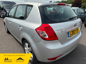 Used Kia Ceed 2010 for sale - 78851638: Photo