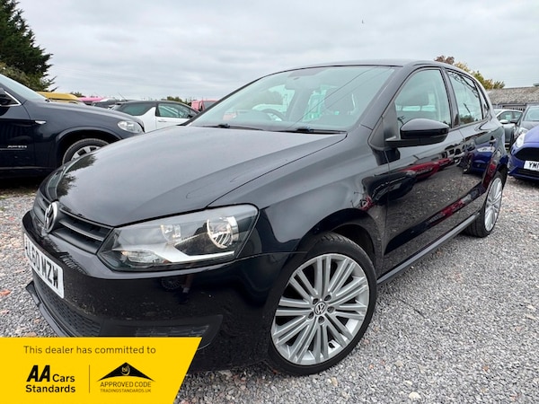 Used Volkswagen Polo 2010 for sale - 76224154: Photo 1