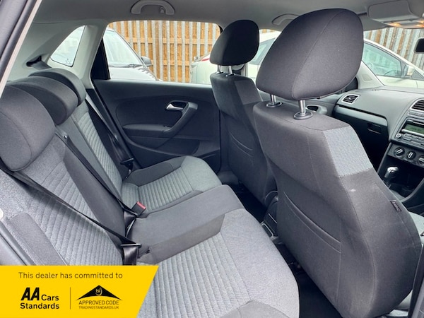 Used Volkswagen Polo 2010 for sale - 76224154: Photo 6