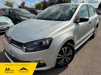 Used Volkswagen Polo 2015 for sale - 79450713: Photo
