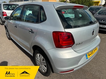 Used Volkswagen Polo 2015 for sale - 79450713: Photo