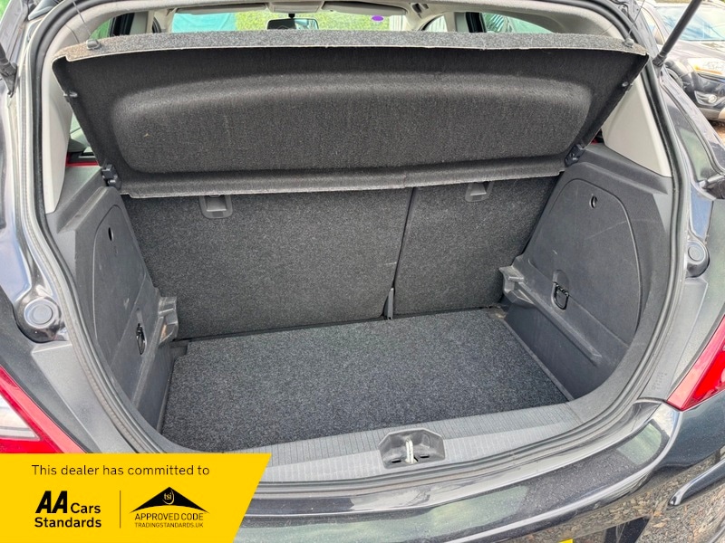 Used Vauxhall Corsa 2011 for sale - 76098367: Photo 7