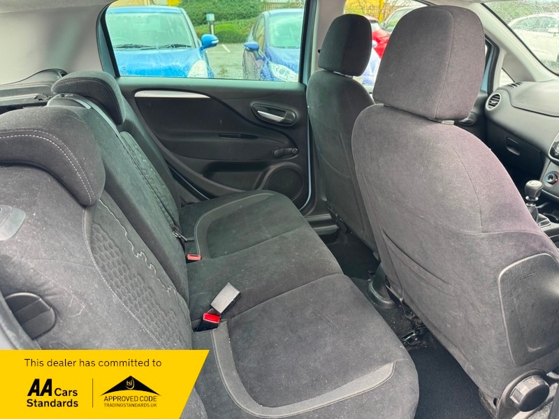 Used Fiat Punto 2014 for sale - 77452695: Photo 6