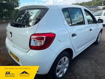 Used Dacia Sandero 2013 for sale - 79586013: Photo