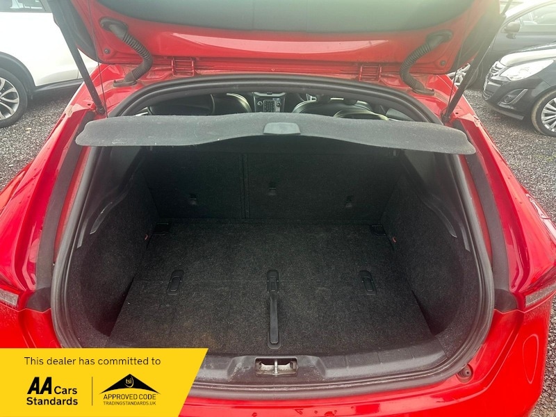 Used Volvo V40 2014 for sale - 77535638: Photo 10