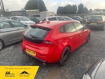 Used Volvo V40 2014 for sale - 77535638: Photo