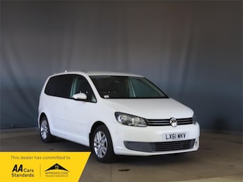 Used Volkswagen Touran 2011 for sale - 78219463: Photo