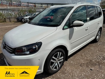 Used Volkswagen Touran 2011 for sale - 78219463: Photo