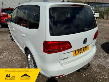 Used Volkswagen Touran 2011 for sale - 78219463: Photo