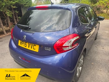 Used Peugeot 208 2015 for sale - 79586016: Photo