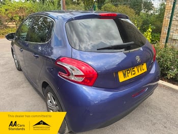 Used Peugeot 208 2015 for sale - 79586016: Photo