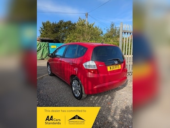 Used Honda Jazz 2011 for sale - 76057210: Photo