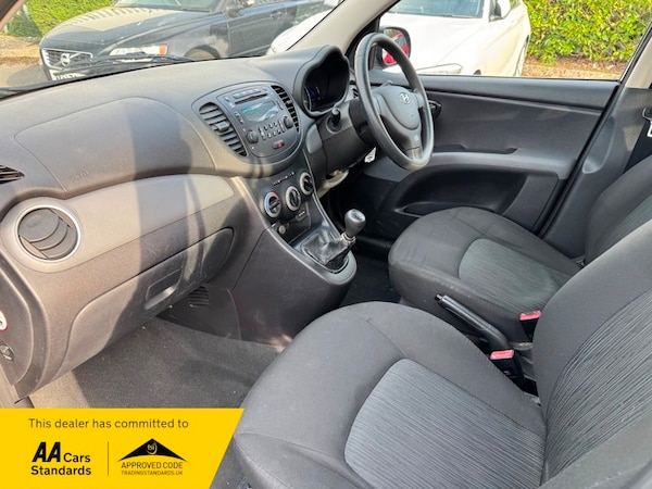Used Hyundai i10 2011 for sale - 74157202: Photo 7