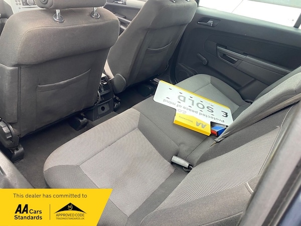 Used Vauxhall Zafira 2010 for sale - 74807178: Photo 7