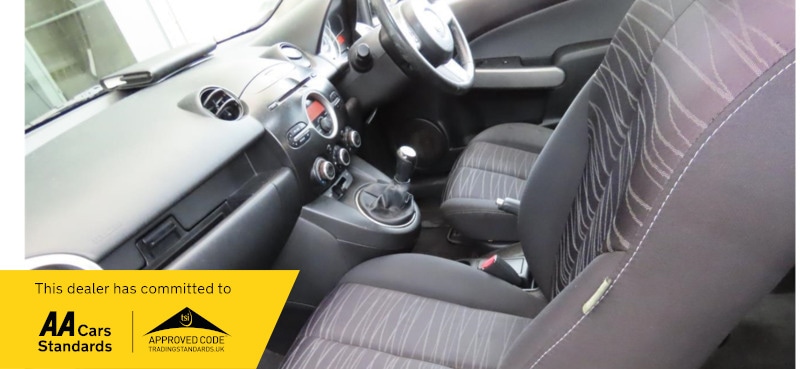 Used Mazda Mazda2 2010 for sale - 77609632: Photo 2