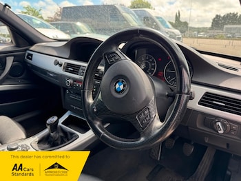 Used BMW 3 Series 2010 for sale - 79241921: Photo