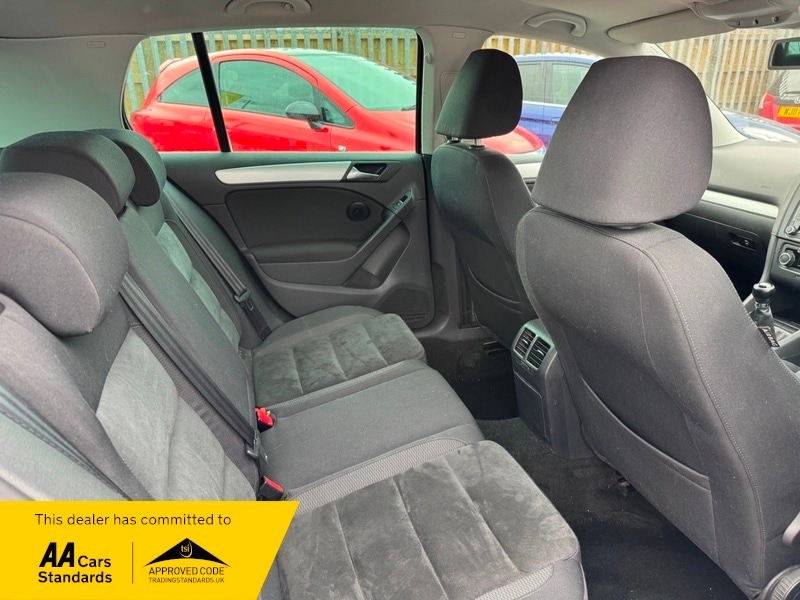 Used Volkswagen Golf 2009 for sale - 76510444: Photo 6