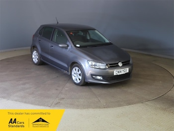 Used Volkswagen Polo 2014 for sale - 79254721: Photo