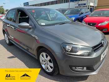 Used Volkswagen Polo 2014 for sale - 79254721: Photo