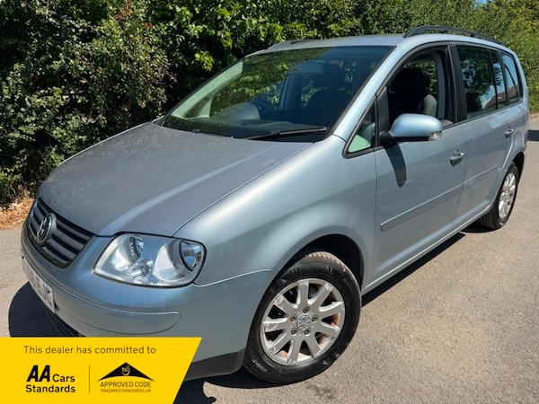 Used Volkswagen Touran 2006 for sale - 75243162: Photo 1