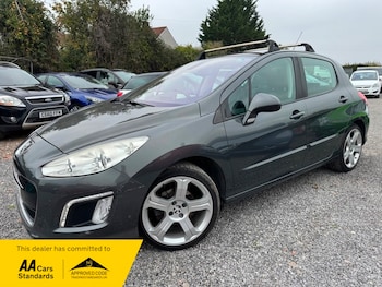 Used Peugeot 308 2013 for sale - 76250256: Photo