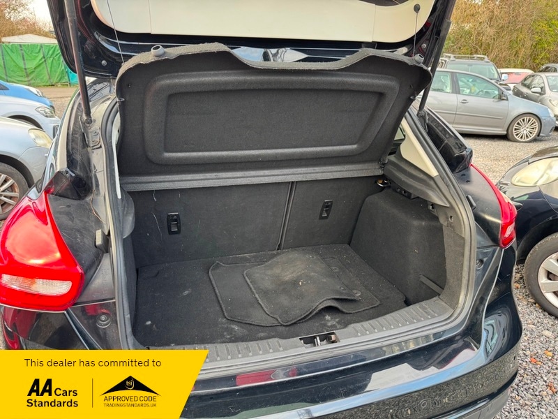 Used Ford Focus 2017 for sale - 77384920: Photo 9