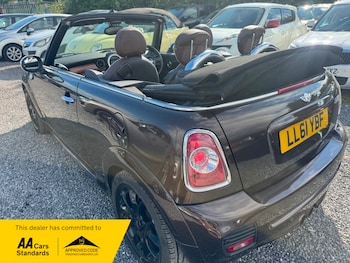 Used MINI Convertible 2011 for sale - 79241877: Photo