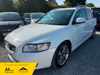 Used Volvo V50 2012 for sale - 79297945: Photo