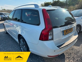 Used Volvo V50 2012 for sale - 79297945: Photo