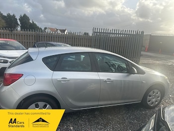 Used Vauxhall Astra 2010 for sale - 77568074: Photo