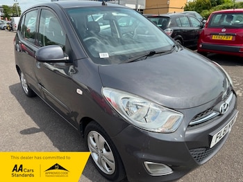 Used Hyundai i10 2011 for sale - 79241878: Photo