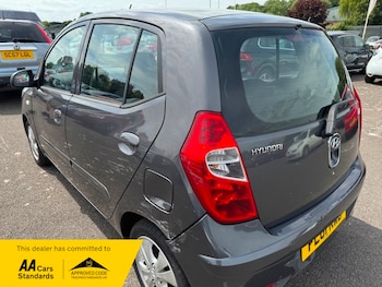 Used Hyundai i10 2011 for sale - 79241878: Photo