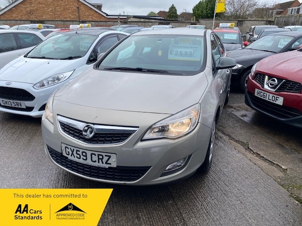 Used Vauxhall Astra 2010 for sale - 73808143: Photo 1