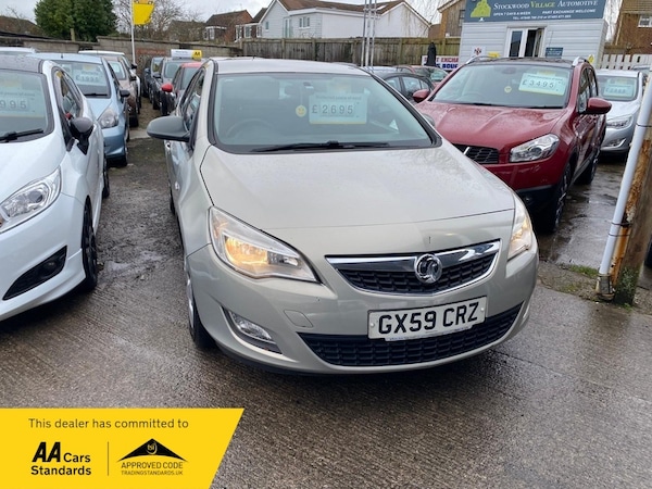 Used Vauxhall Astra 2010 for sale - 73808143: Photo 2