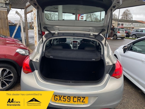 Used Vauxhall Astra 2010 for sale - 73808143: Photo 6